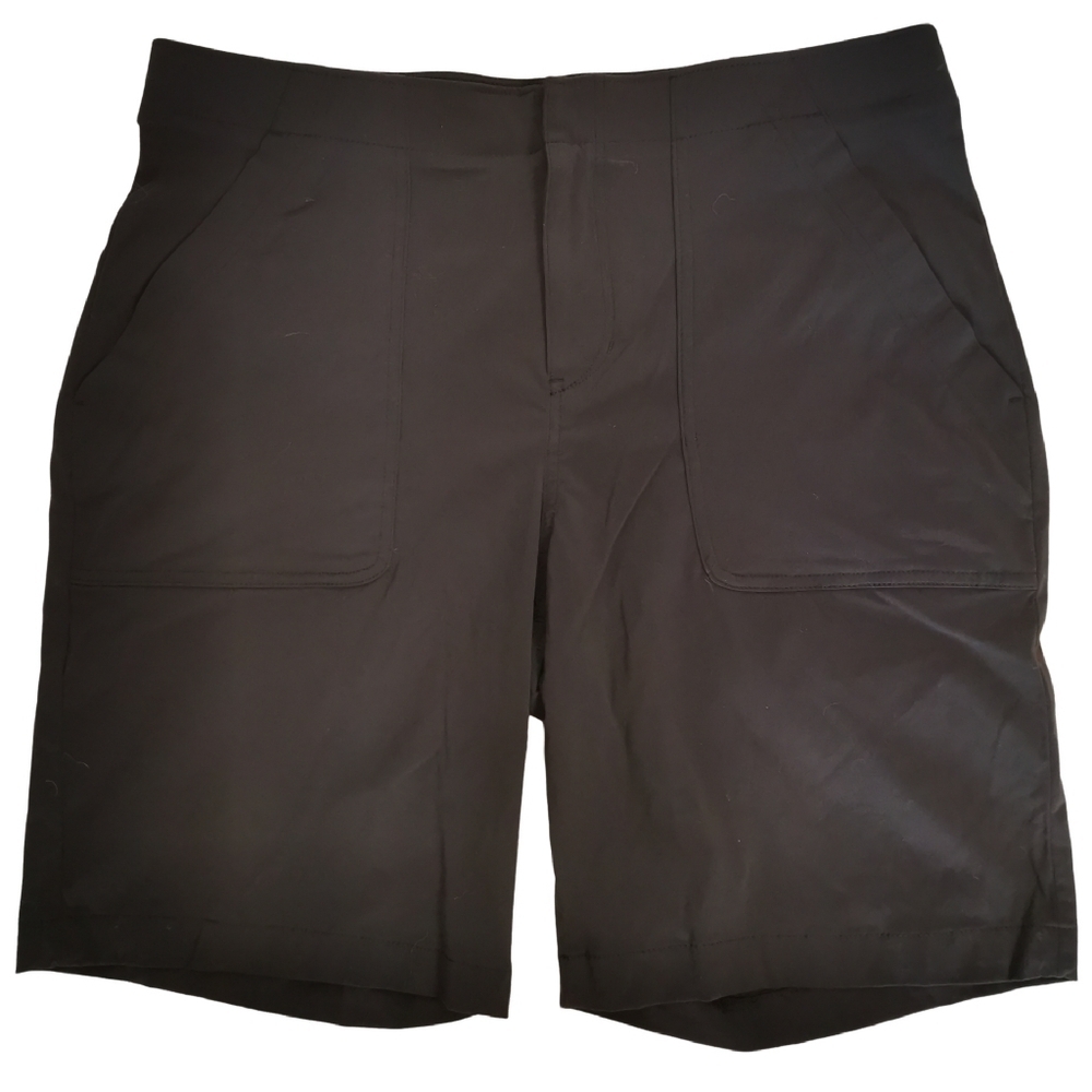 Eddie Bauer Smooth Front High-Rise 9" Shorts in Black - Sz 12